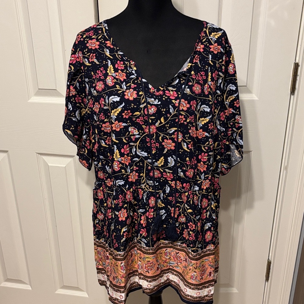 BloomChic Plus Floral Top